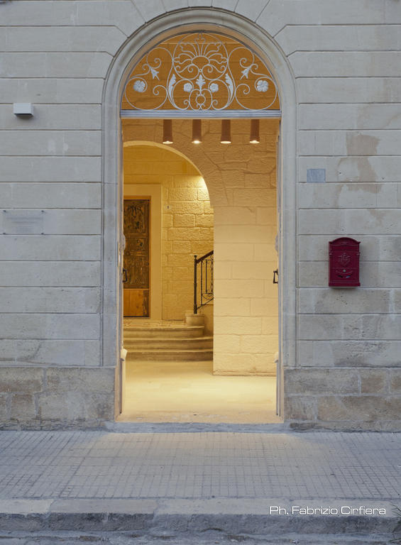 Palazzo Dei Dondoli Acomodação com café da manhã Lecce Exterior foto